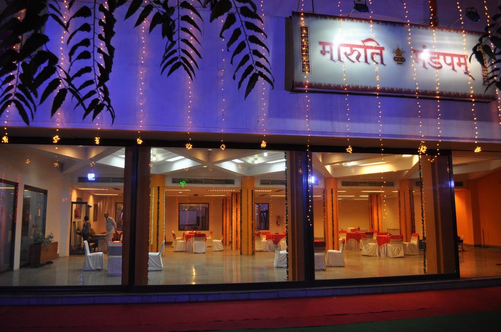 Hotel Maruti Mandapam Jabalpur Exterior photo